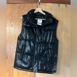 NWOT Abercrombie Leather Puffer Vest, size small